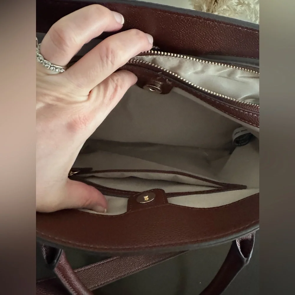 NINE WEST BROWN PURSE. NWOT - Picture 7 of 9